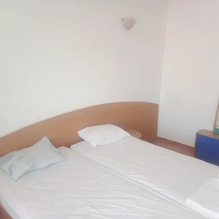 Διαμέρισμα Lyana 46 *